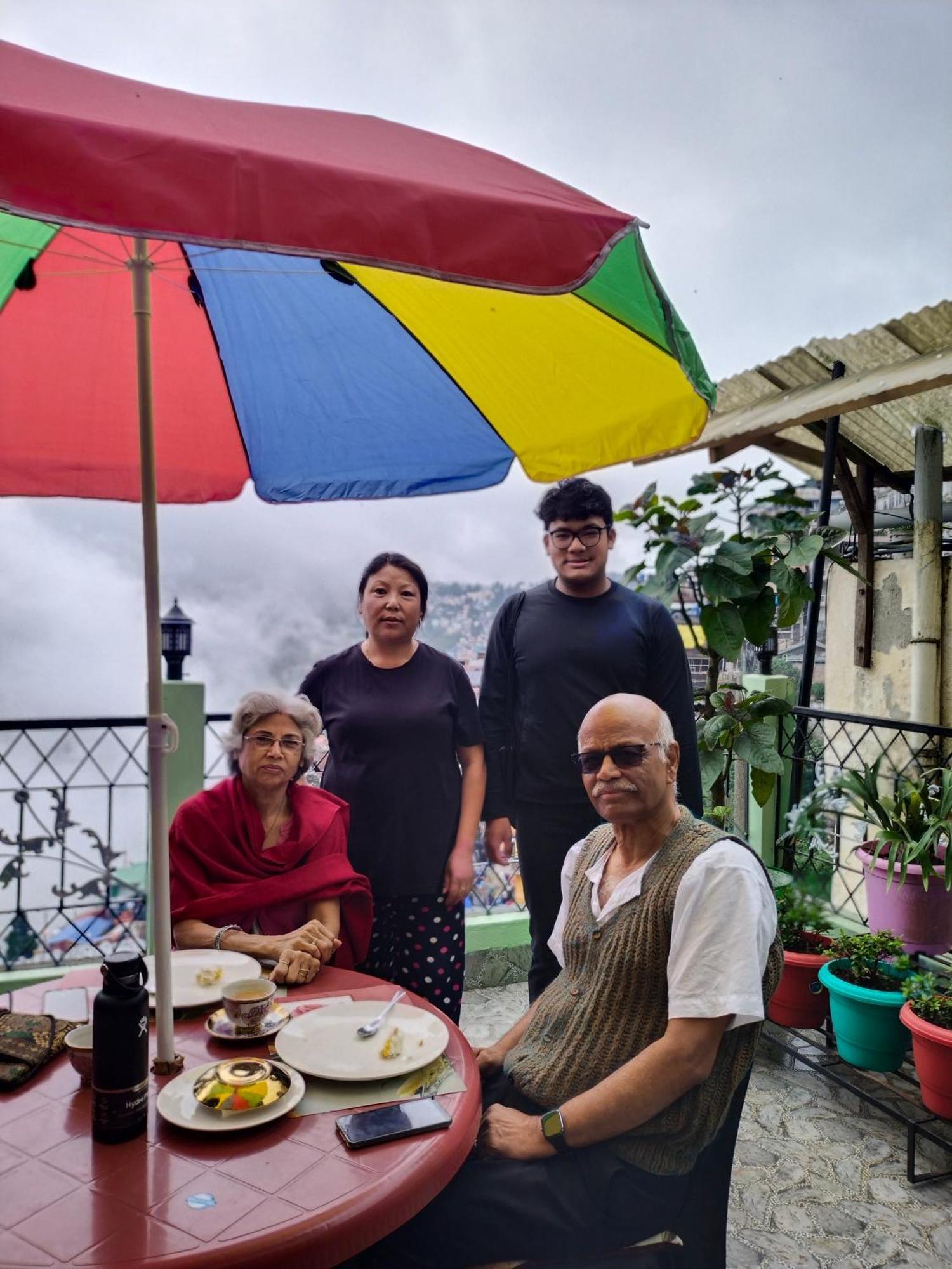 Dew Drops Guest House Darjeeling  Extérieur photo