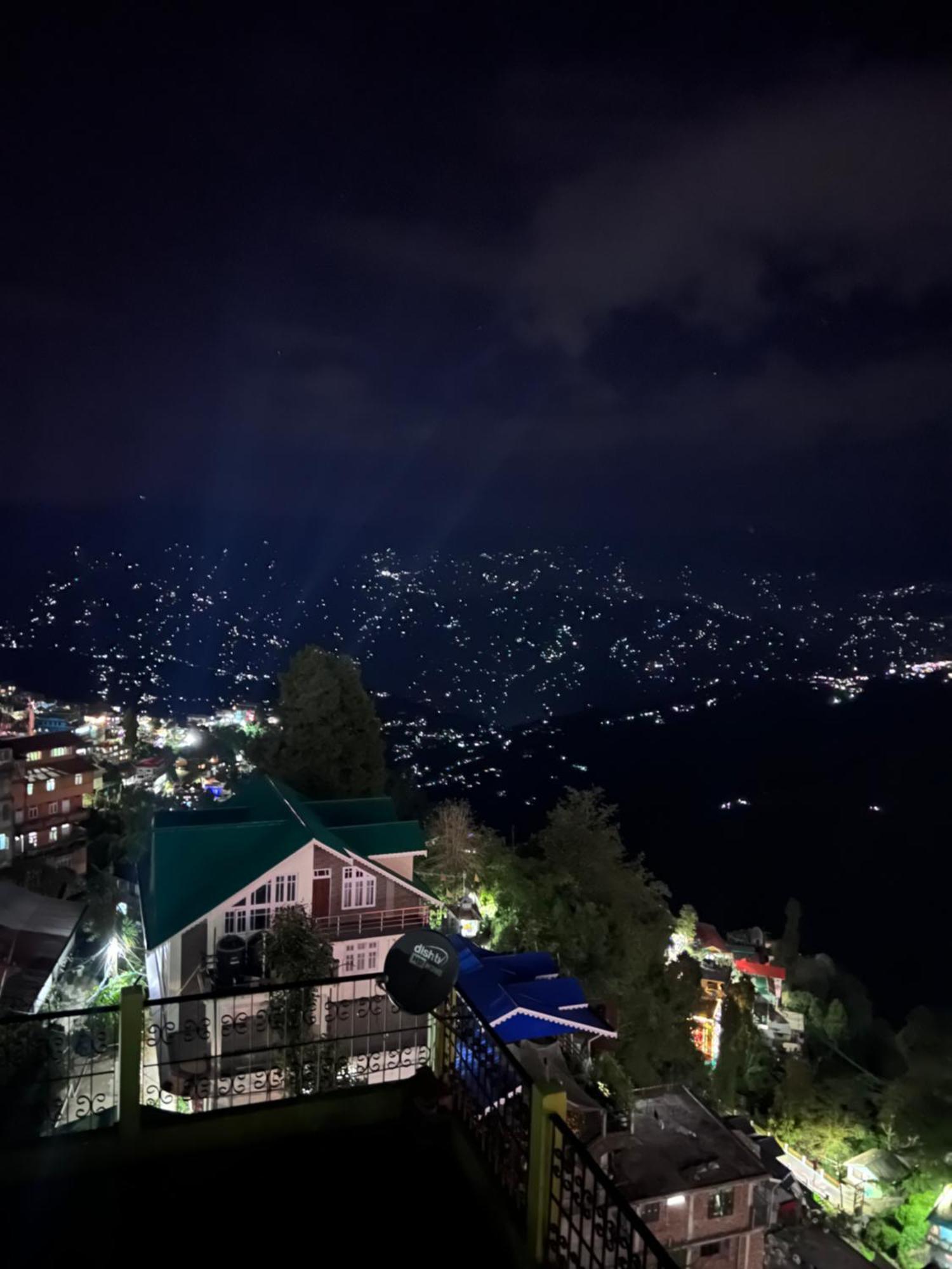 Dew Drops Guest House Darjeeling  Extérieur photo